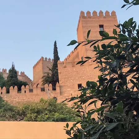 Holiday home Casita La Paloma Bonita Del Pescador Hasta 5 Personas En El Casco Antiguo La Medina Centro Almeria Bajo Alcazaba Terraza Buena Vista Parking Privado Y Sabanas En Opcion Almeria