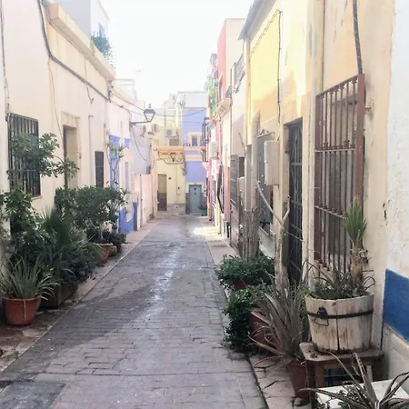 Casita La Paloma Bonita Del Pescador Hasta 5 Personas En El Casco Antiguo La Medina Centro Almeria Bajo Alcazaba Terraza Buena Vista Parking Privado Y Sabanas En Opcion Holiday home Almeria