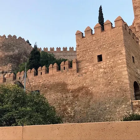 Holiday home Casita La Paloma Bonita Del Pescador Hasta 5 Personas En El Casco Antiguo La Medina Centro Almeria Bajo Alcazaba Terraza Buena Vista Parking Privado Y Sabanas En Opcion Almeria