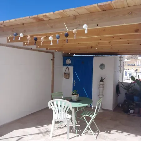 Casita La Paloma Bonita Del Pescador Hasta 5 Personas En El Casco Antiguo La Medina Centro Almeria Bajo Alcazaba Terraza Buena Vista Parking Privado Y Sabanas En Opcion Holiday home *